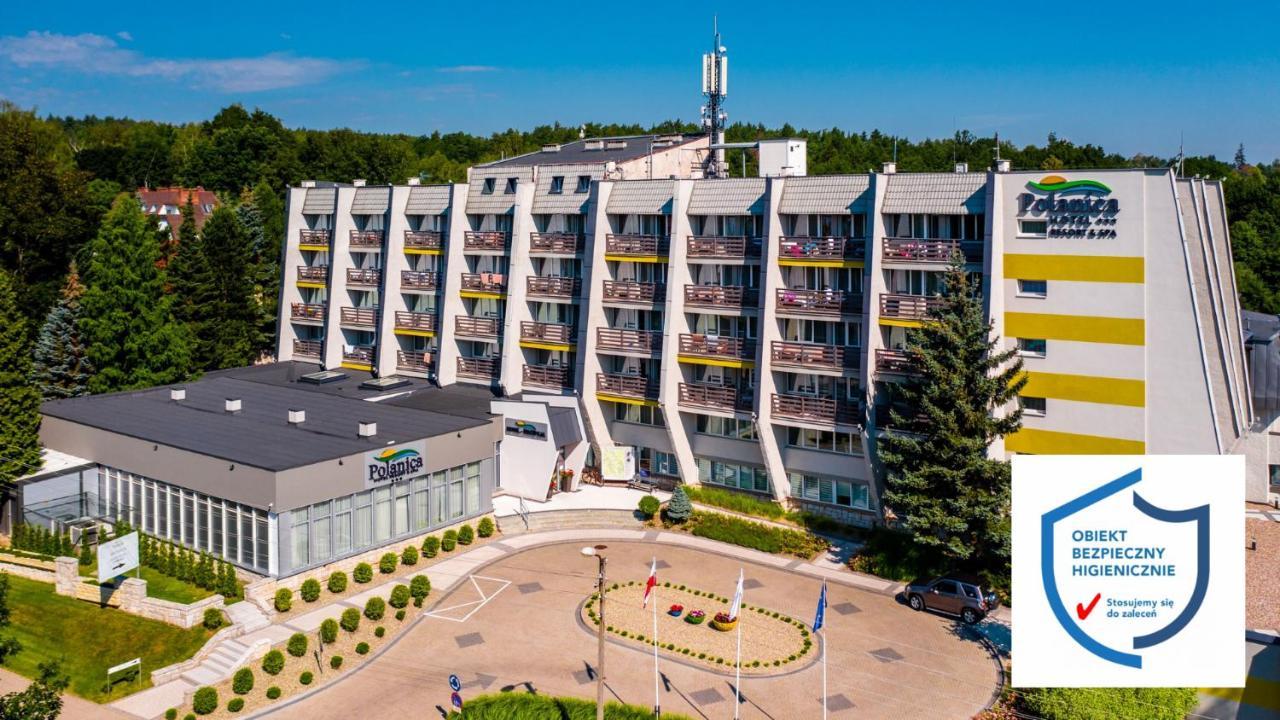 Hotel &