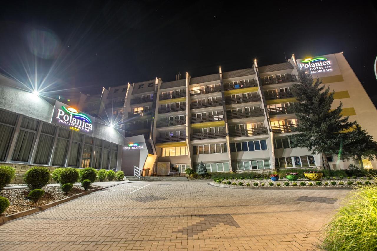 Hotell &