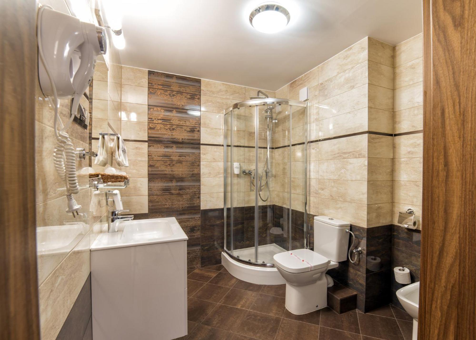 Hotell &