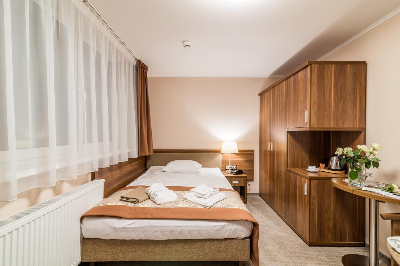 & Hotel